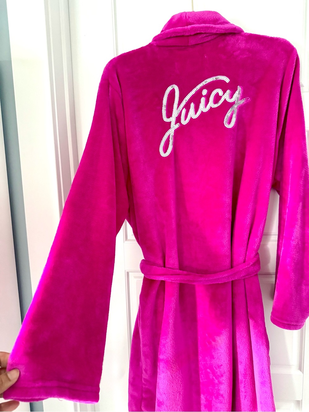 Juicy Couture Hot Pink Plush Velour Robe with Sequined Back Logo NWOT 1X - Picture 4 of 10